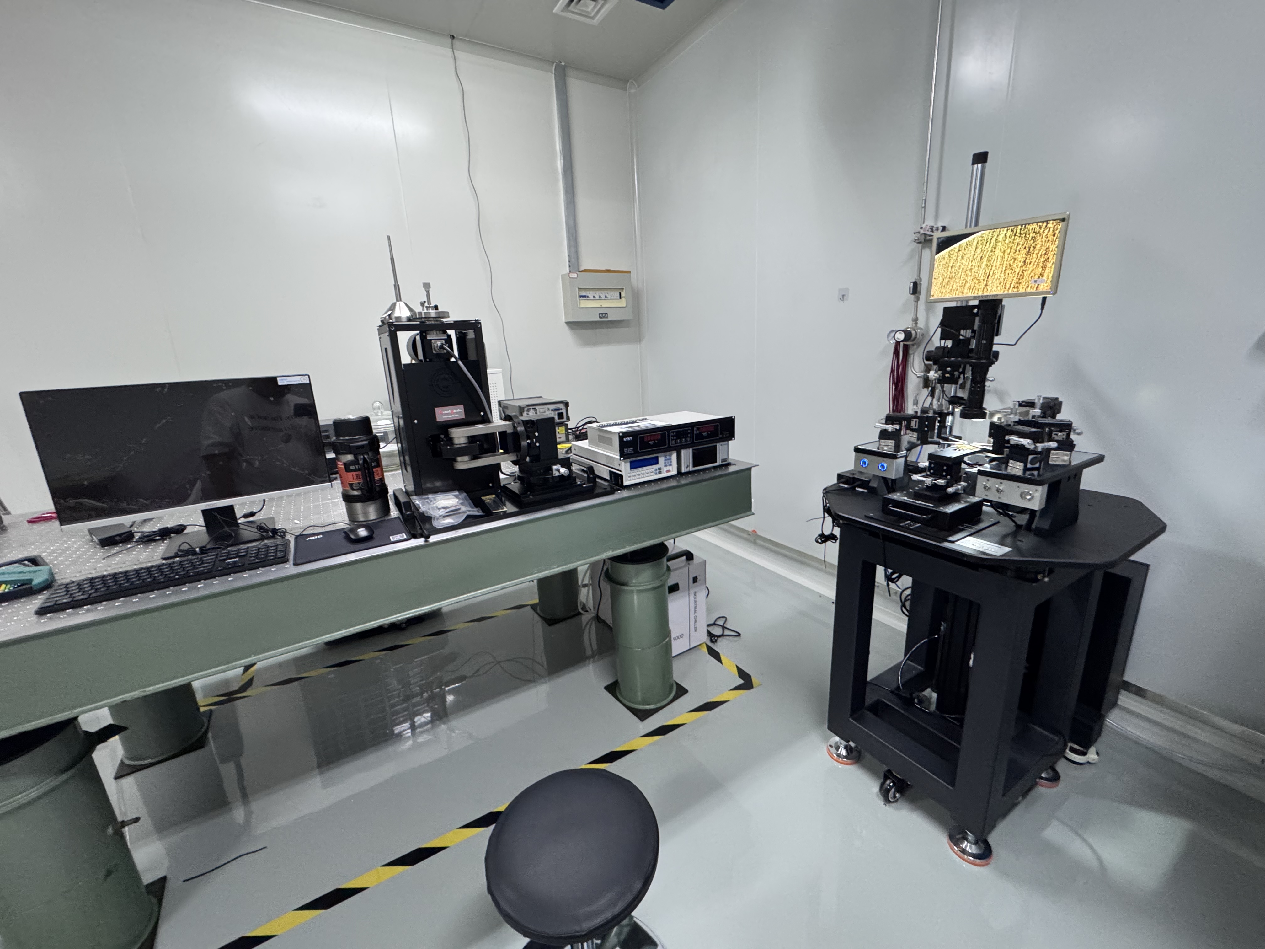 2024年9月北京某研究所在上海博彩平台推荐购买的永磁铁室温探针台霍尔测试系统已交付完成