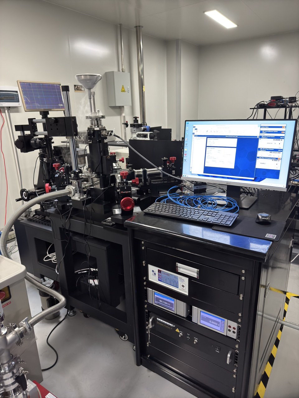 2024年10月四川某重点院校在上海亚洲体育博彩平台购买的永磁铁低温探针台PSM-PM系列已交付完成